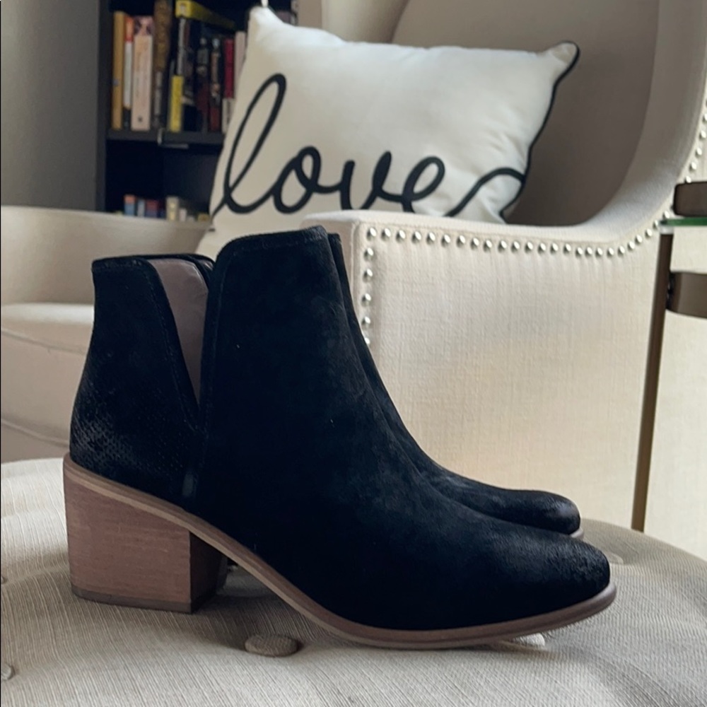 BP. Barris Block Heel Bootie